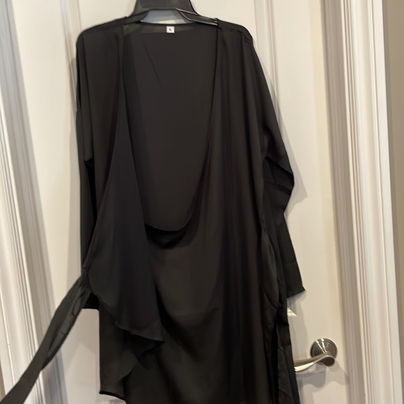Ladies black cover up. - Picture 2 of 4